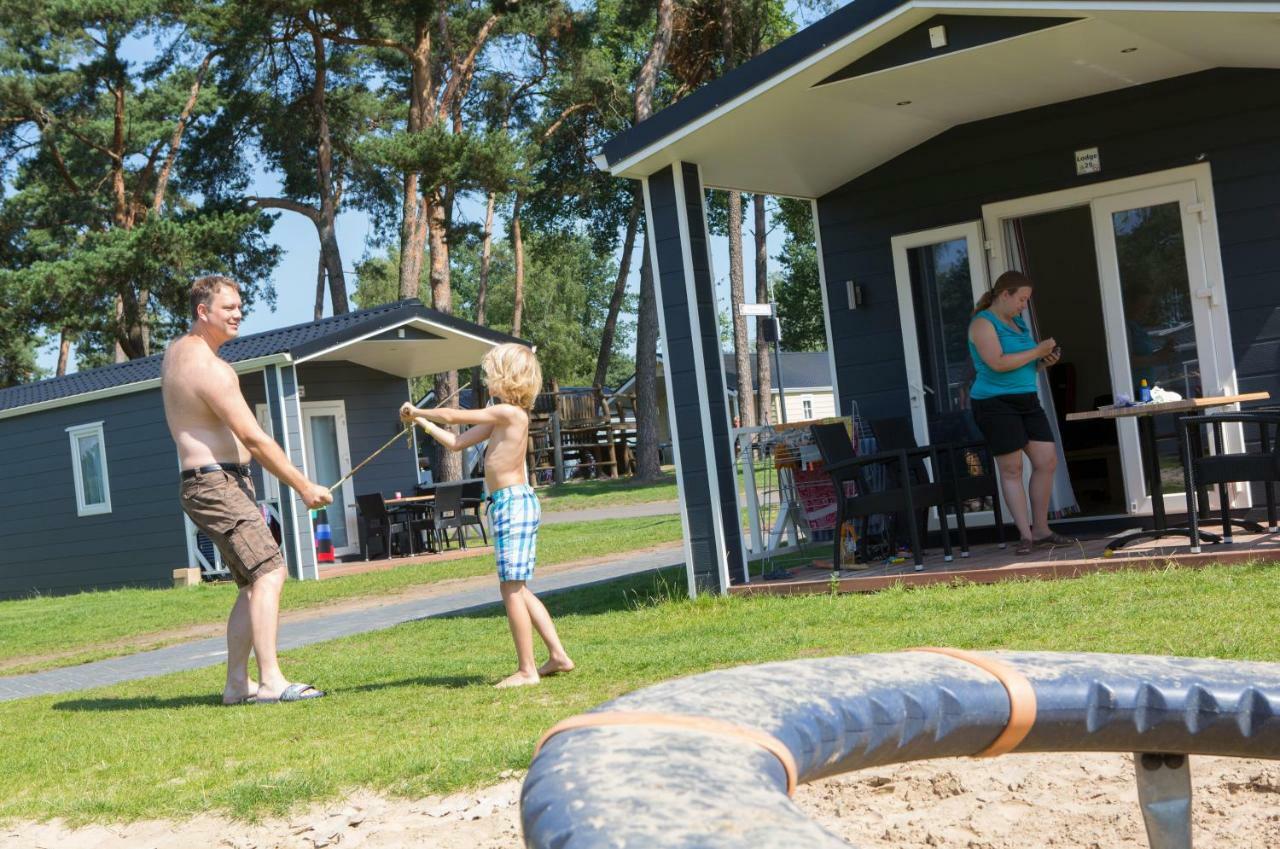 Lodge 4 Personen Camping De Molenhof Reutum Exteriör bild